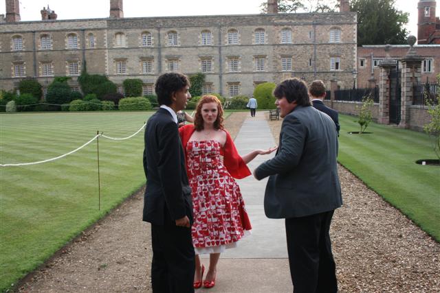 618x404 pixels (63K)